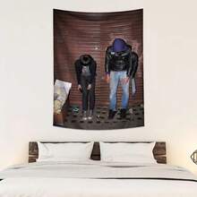 1 件 2 人摆姿挂毯，背景装饰，墙壁装饰，适用于客厅、卧室、办公室、宿舍、家庭聚会装饰的涤纶挂毯，具有悬垂效果的矩形壁挂布。包括 3 个墙钉和 2 个夹子。 - 彩色 - 查看 2