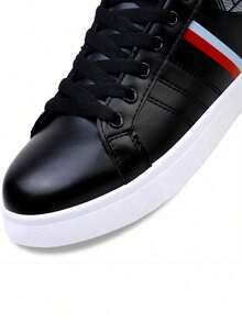 Zapatos deportivos ligeros para hombre Zapatos de tabla con cordones resistentes al desgaste Diseño de moda antideslizante Zapatos casuales para correr Se puede utilizar en varios escenarios Tres colores disponibles - Negro - Ver 9