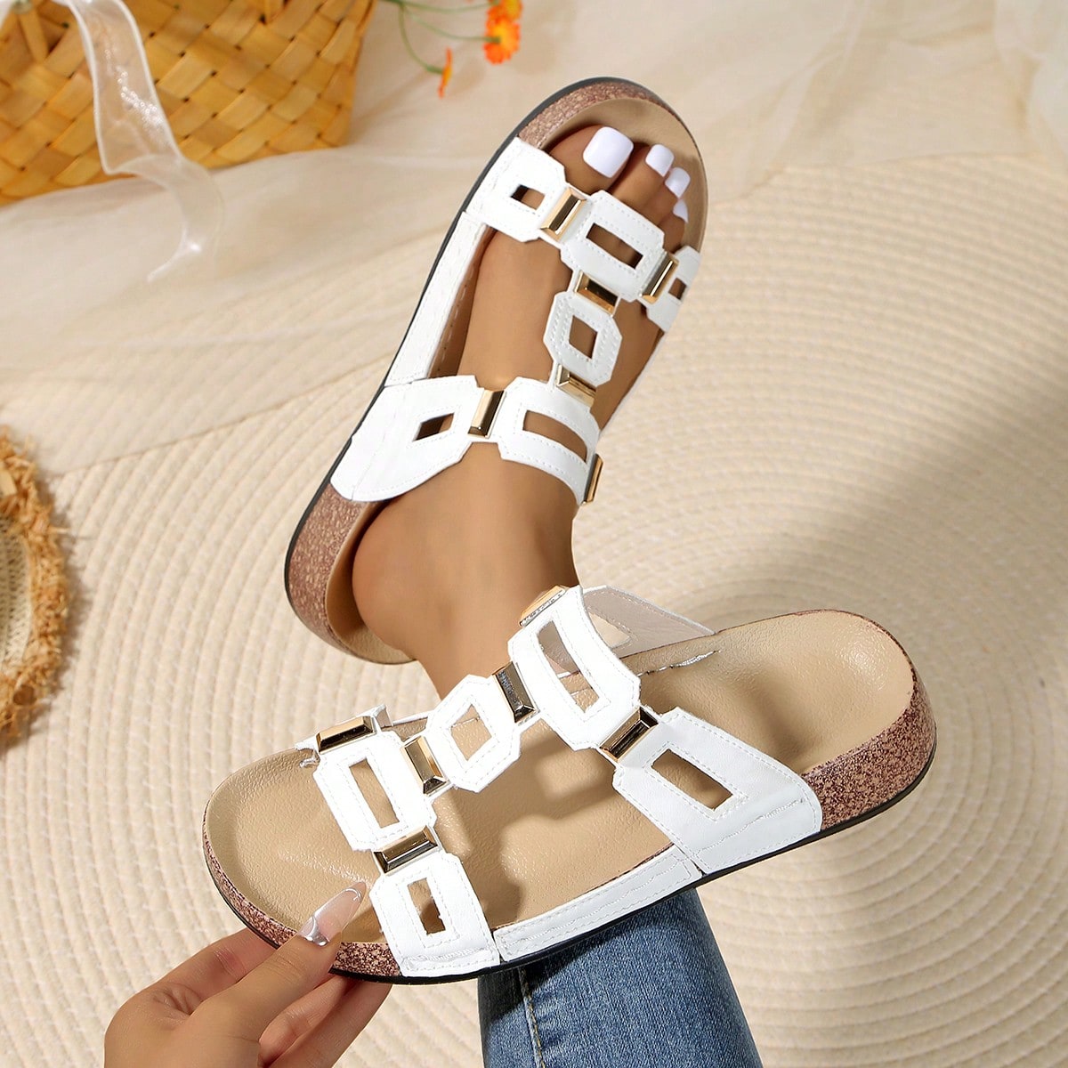 Sandalias de cuña para mujer de talla grande, cómodas y de suela blanda, con hebilla metálica, estilo casual cruzado para playa verano, nuevo estil