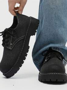 Zapatos Derby de malla negra vintage para hombres, zapatos con suela gruesa elevadora, estilo británico Oxford desgastado, zapatos retro de alta gama para papá, nuevos zapatos Derby de suela gruesa con estilo punk personalizado para hombres, zapatos casuales de mezclilla - Negro - Ver 2
