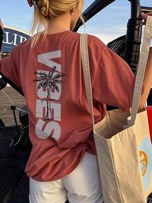 女士简约椰树标语印花休闲圆领短袖T恤，简约百搭，适合日常和度假穿着。图案T恤，女款，白色、黑色、粉色 - 磚紅 - 查看 7