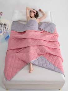 1 Temperature Controlled Cooling Blanket --Lightweight Summer Cooling Blanket For Hot Sleepers/Reduces Temperature By 3-5°C Compared To Traditional Cooling Blankets. --Large/Small/Double Size --Machine Washable --Great For Camping, Air Conditioned Rooms And Night Sweats (Available In 5 Colors)
