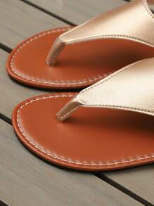 Plus Size Women Flat Thong Sandals, New Fashion Solid White Flip Flops, Comfortable Non-Slip Casual Ladies Sandals