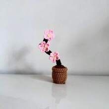 1pc Handmade Crocheted Potted Plant, Tulip/Sunflower/Heart Shaped Flower Desktop Decor, Knit Rose Flower, Forget-Me-Not Potted Plant Gift, Artificial Flowers Desktop Ornament, Party Favor