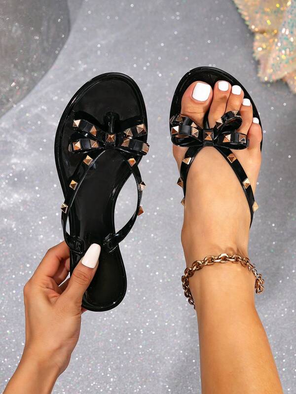 Women Square Stud Bow Flip Flops, Black Flat Beach Sandals With Summer Holiday Vibe