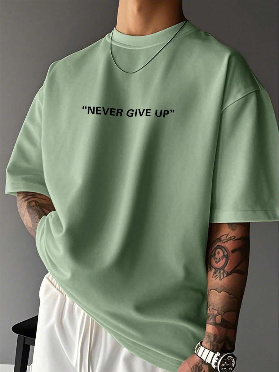 T-shirt décontracté à manches courtes à encolure tombante avec graphique lettrage pour hommes, pour l'été - Vert - Voir 1