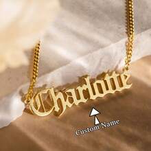 Collar personalizado con nombre de mujer de acero inoxidable, joyería con letra gótica antigua, collar gótico minimalista con cadena cubana gruesa, collar para layering, regalo para esposo, regalo del Día del Padre - Dorado - Ver 2