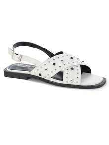 calcena Damen Sandalen mit Nieten Kreuzriemen und Knöchelriemen - flache offene Zehenform zum Reinschlüpfen für einen coolen Sommerstil - Weiss - Übersicht 1
