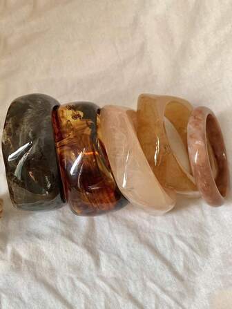 1pc Vintage Resin Asymmetrical Textured Bracelet, Unique Personalized Exaggerated Fashionable Accessory For Women