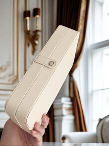 1 件天鹅绒拉链首饰盒，大容量珠宝收纳盒，带 2 个可拆卸隔层，耳环戒指项链手链收纳盒。适合作为送给女友、朋友、女孩、母亲节的礼物，阳光旅行凉爽