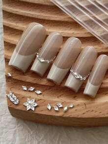 50 piezas/bolsa Mini Decoraciones de arte de uñas de cristal asimétrico plano de zirconia en forma de rombo, accesorios de cristal de alta calidad para manicura DIY, cristales de uñas súper brillantes