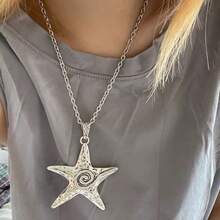 Ladies' Necklace, Ladies' Jewelry, Ladies' Jewelry, Charm Necklace, Starfish Necklace, Collarbone Chain, Suitable For Women's Niche, Retro, Sweet, Cool, Spicy Girl Style, Subculture Ins, Stars, Starfish, Daily Matching - Bạc - Xem 3
