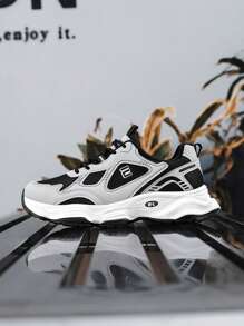 2 estilos de zapatos de verano versátiles y cómodos para hombres, zapatos de elevación de suela gruesa y transpirables de parte superior baja, tenis casuales de moda con patrones aleatorios