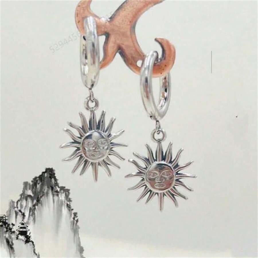 1pc French Vintage Titanium Steel Earrings With A High-End Feeling, Sun Pendant Earrings