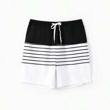 Family Matching Stripe Swim Trunks Or One-Piece Strap Swimsuit - 黑色 - 查看 5