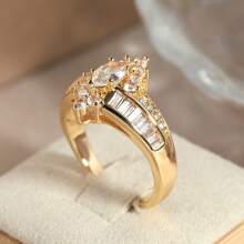 Luxury Copper Alloy Inlaid Shiny Synthetic Cubic Zirconia Ring, Suitable For Women, Oval Shaped Ring Is A Party Accessory Jewelry Gift For Female, Banquet