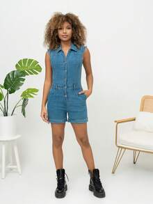 - Elastischer Jeans-Jumpsuit - Ärmelloses, rückenfreies Neckholder-Oberteil - Geknöpfte Vorderseite - Ausgestelltes Bein - Geschlossener Rücken - Im Nacken zu binden. Einfarbig Lässig casual denim tasche taste JUMPSUIT täglichen sommer