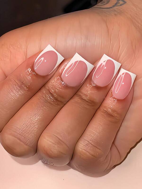 24 Pezzi di Unghie Finte Quadrate Corte Rosa Opache con Bordo Bianco, Stile Manicure Francese Minimal, Design Versatile, Adatte per Smalto Gel e Adesivi per Cuticole