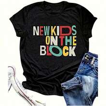 Camisetas nuevas en el vecindario NKOTB Estampado de letras de color vintage retro divertido Camiseta universitaria de 220G de algodón, duradera y transpirable, ideal para viajes, brunch de fin de semana, viernes casual, oficina o tareas diarias, comodidad con estilo para todas las edades. Regalo ideal para novio, novia, mamá, papá o amigos que aprecian la calidad y el estilo - Negro - Ver 1