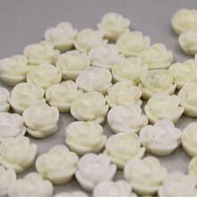 Resin Flower With Through Hole - 15mm - Japamalas, Women's Accessories, Necklaces. - trắng - Xem 3