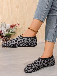 女士一脚蹬家居拖鞋 - 柔软防滑保暖鞋底，舒适衬里，适合所有季节，多功能用于瑜伽、潜水、舞蹈、旅行和酒店使用，易于携带和机洗，随机图案 - 黑色 - 查看 3