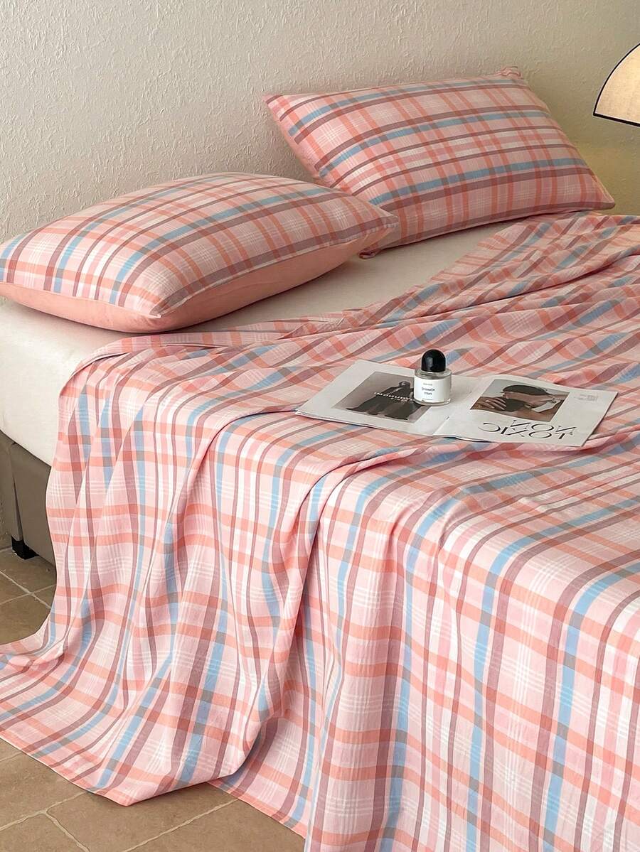 3 件套粉色格子床上用品套装（1 张床单 + 2 个枕套），柔软舒适的床上用品套装，简约风格，包含 1 张床单和 2 个枕套，无填充物，适用于宿舍、卧室，多种尺寸可选