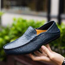 Zapatos de cuero para hombres, mocasines clásicos, suaves y transpirables, zapatos casuales y de negocios tipo slip-on para primavera - Azul - Ver 5