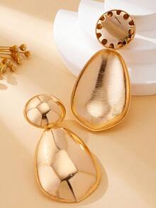 1 đôi bông tai Fation, bề mặt trong suốt, kiểu dáng mạnh mẽ. - Giọt nước được chải - Xem 6