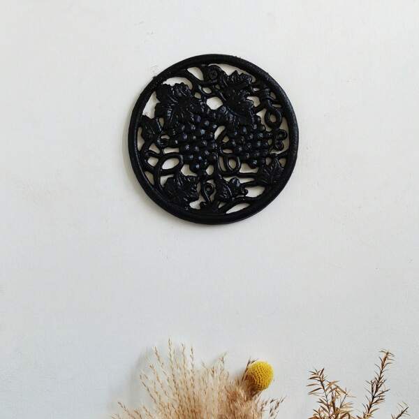 1pc Vintage Grape Theme Cast Iron Wall Decor, Rustic Farmhouse Style Iron Art Wall Hanging, Suitable For Living Room, Bedroom, Patio And Other Spaces