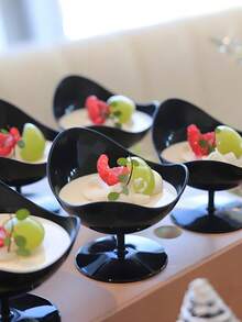 黑色/白色甜品杯，冰淇淋杯，慕斯杯，布丁杯，可重复使用的塑料特殊形状甜品杯，适用于甜品店，生日派对，婚礼和咖啡馆 - 彩色 - 查看 13