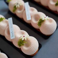 硅胶烘焙模具，适用于甜点和蛋糕，不粘易脱模，适用于慕斯蛋糕、糖果、糕点、巧克力、水果布丁、果冻、冰淇淋、圣诞蛋糕装饰。包括长方形、正方形、圆柱形、球形和蛋形。 - 彩色 - 查看 7