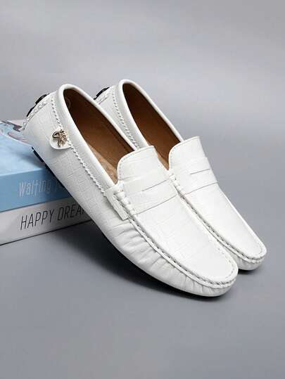 女式一脚蹬便士乐福鞋，带金链装饰 - 柔软 PU 皮革鞋面、加垫鞋垫和耐用橡胶外底 - 四季舒适，适合休闲和正式穿着