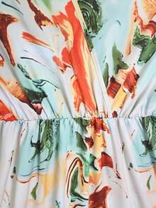 Vestido Casual De Verano Para Mujer Con Estampado De Flores Colocadas, Cuello En V, Mangas De Campana y Dobladillo Fruncido - Verde - Ver 6