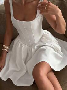 Spring/Summer French Minimalist Style White Camisole Dress, Women High-End Sense Slimming Square Neck Waisted Sleeveless Backless Vintage Fitted Sexy Slip Dress