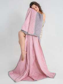 1 chiếc chăn làm mát màu trơn, họa tiết hình thoi và hoa văn, tối giản và thời trang / Chất liệu vải thoáng mát / Viền chần bông gia cố / Mang lại cảm giác mát mẻ và thoải mái cho người nhạy cảm với nhiệt, có thể giặt máy, nhẹ và dễ mang theo, phù hợp cho nhiều dịp. - Đậu phụ nhạt - Xem 6