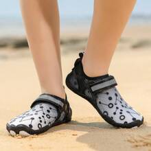 1 Pair Kids Breathable Adjustable Hook And Loop Strap Water Shoes & Hiking Sandals, Suitable For Outdoor Sports, Amusement Park, Beach