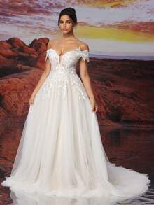 白色加固网眼和香槟色衬里露肩可拆卸薄纱长款A字形闪亮刺绣婚纱