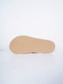 Tongs plates bohèmes pour femmes, nouvelles sandales d'été polyvalentes style fée avec fleur de marguerite, conviennent pour la plage, la fête, le bureau, la maison, élégantes et