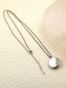 925 Silver Moon Heart Shaped Projection Pendant Necklace, White Shell Light Reflection - The Moon Represents My Heart 925 Silver Necklace With Hidden Words and Projection - View 5