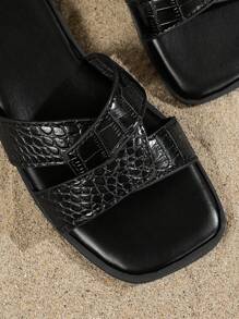 Women's Plastic Sandals, Fashionable Square Toe Casual Slide Sandals, Comfortable Beach Flip Flops - Black - View 5