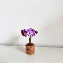 1pc Handmade Crocheted Potted Plant, Tulip/Sunflower/Heart Shaped Flower Desktop Decor, Knit Rose Flower, Forget-Me-Not Potted Plant Gift, Artificial Flowers Desktop Ornament, Party Favor