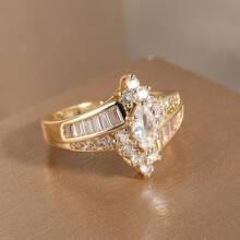 Luxury Copper Alloy Inlaid Shiny Synthetic Cubic Zirconia Ring, Suitable For Women, Oval Shaped Ring Is A Party Accessory Jewelry Gift For Female, Banquet