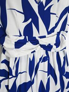 Elegante Vestido Largo Sin Mangas Para Mujer,Vestido Tank Con Cuello en V Y Estampado De Plantas En Blanco Y Negro, Dobladillo Con Volantes - Azul y blanco - Ver 3