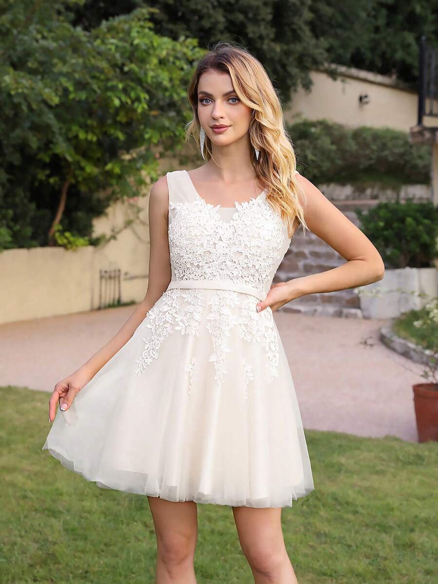 Babyonlinedress Cut & Sew Plain Party Romantic Lace Contrast Mesh Zipper Appliques Tie Back Dress Wedding Party Birthday Party Graduation Party Homecoming Wedding Guest Cocktail All Seasons - 米色 - 查看 1