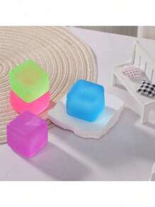 1/2/3/4 piezas Cubos blandos cuadrados con elevación lenta de azúcar de malta como pelotas anti-estrés para adultos, juguetes de fidget suaves para relajarse y tranquilizarse - con forma cuadrada rellena
