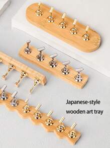 1 Peça Base de Prática de Arte de Unhas de Madeira Natural, Novo Estilo Japonês Minimalista Suporte de Esmalte de Bambu/Madeira, Ferramenta de Exibição de Dicas de Unhas de Metal Dourado/Prata, Disponível em Várias Cores, Ferramenta de Design de Arte de Unhas DIY na Moda, Presente Adequado para Família, Namorada, Melhor Amiga, Natal