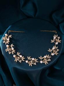 鑲嵌葉形水鑽和仿珍珠裝飾新娘髮箍，優雅的頭飾