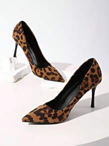 Tacones de aguja de 3.3 pulgadas con puntera puntiaguda y estampado de leopardo de gamuza de alta gama para mujer, ideales para fiestas, discotecas, bodas, uso diario y viajes
