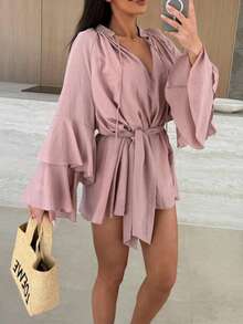 1 件女士休闲通勤长袖多层袖口深 V 领插肩袖系带衬衫，春夏秋季