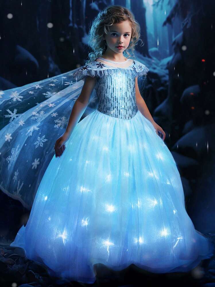 UPORPOR Robe de princesse pour fille avec cape, costume lumineux pour soirée déguisée, vêtements de costume de cosplay (pile non incluse) | Mode en ligne | SHEIN FRANCE